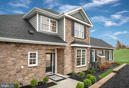 107 Republic Terrace East Petersburg, PA 17520