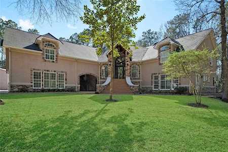 23907 Northcrest Trl New Caney, TX 77357
