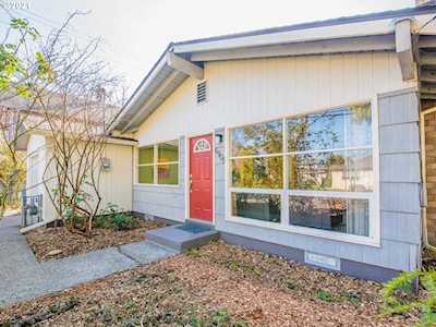 6906 SE Harold St Portland, OR 97206