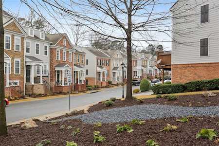 2134 Weldonberry Dr NE Brookhaven, GA 30319