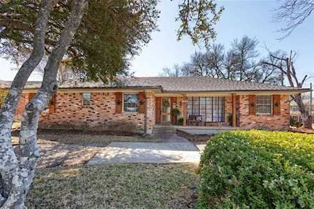8306 Londonderry Lane Dallas, TX 75228