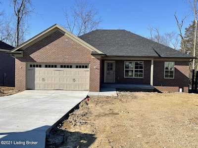 44 Bobwhite Ln Taylorsville, KY 40071