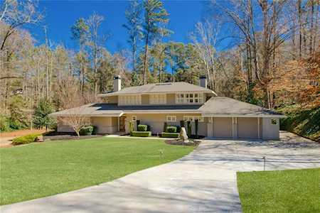516 Londonberry Rd Atlanta, GA 30327