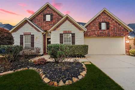 8011 Lake Commons Dr Rosenberg, TX 77469
