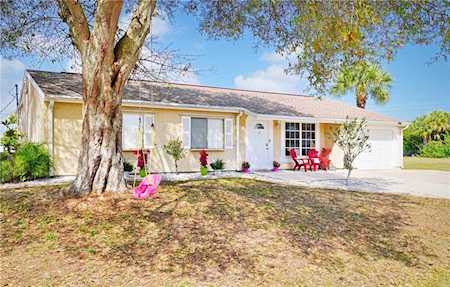18511 Kerrville Cir Port Charlotte, FL 33948