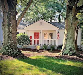 1923 Dresden Dr NE Brookhaven, GA 30319
