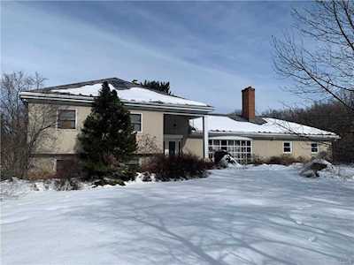 1847 Nottingham Rd Allentown, PA 18103