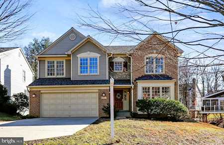 10734 Casper St Kensington, MD 20895