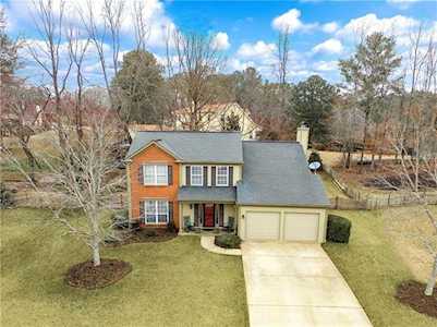 3735 Lakeheath Dr Cumming, GA 30041
