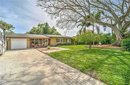 202 Dunkirk Rd Oldsmar, FL 34677