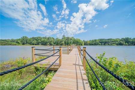 110 Shumard Oak Ln Mooresville, NC 28117
