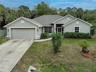 1864 Nordendale Blvd North Port, FL 34288