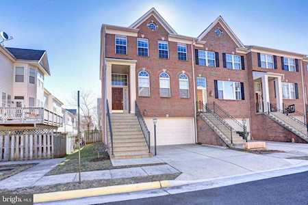 4145 Presgraves Ct Chantilly, VA 20151
