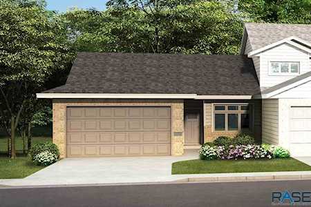 2617 S Kinderhook Ave Sioux Falls, SD 57106