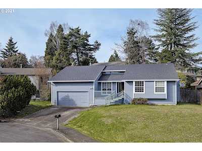 16057 SW Bridle Hills Dr Beaverton, OR 97007