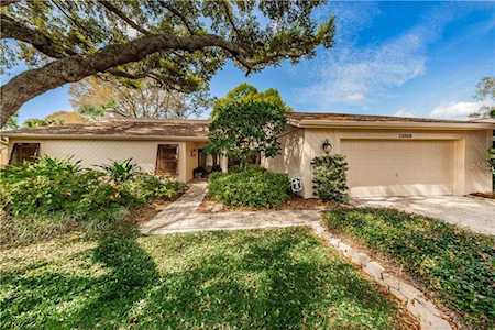 13808 Lake Village PLACE Tampa, FL 33618