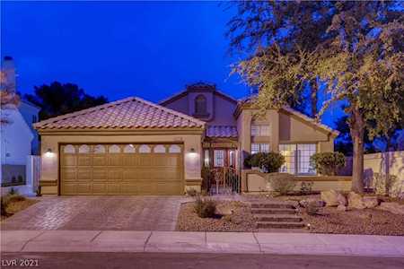 9704 Craighead Ln Las Vegas, NV 89117