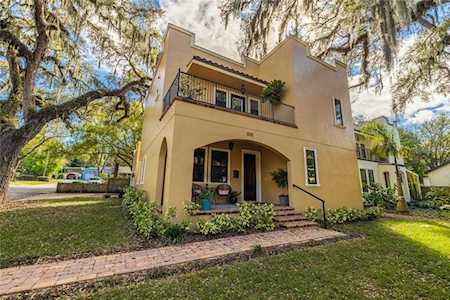1015 E Patterson St Tampa, FL 33604