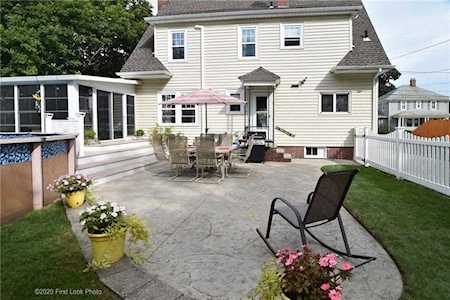 25 Felsmere Ave Pawtucket, RI 02861