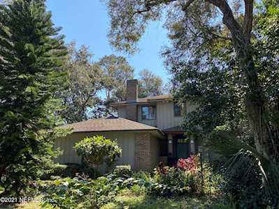 32 Ocean Woods Dr St Augustine, FL 32080