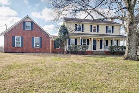 1419 Latimer Ln Hendersonville, TN 37075