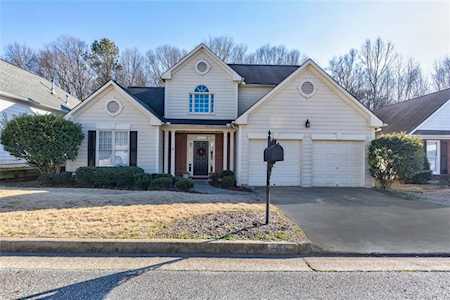 815 Melbourne Trl Alpharetta, GA 30009