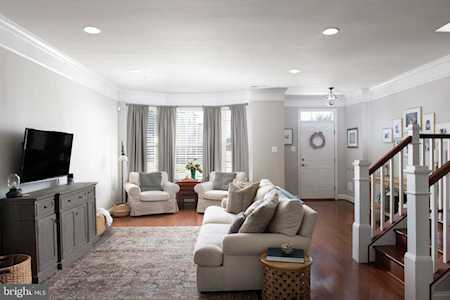 5912 Talbot Dr Ellicott City, MD 21043