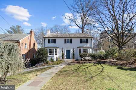 1712 Crestwood Dr NW Washington, DC 20011