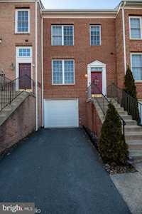 24657 Kings Canyon Square Aldie, VA 20105