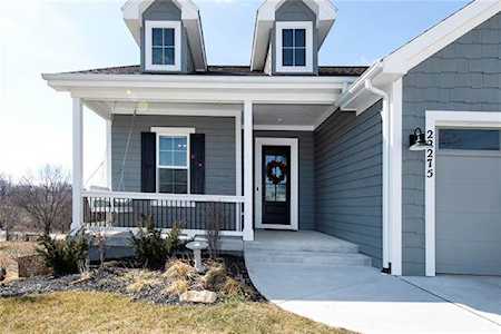22275 W 98th Terrace Lenexa, KS 66227