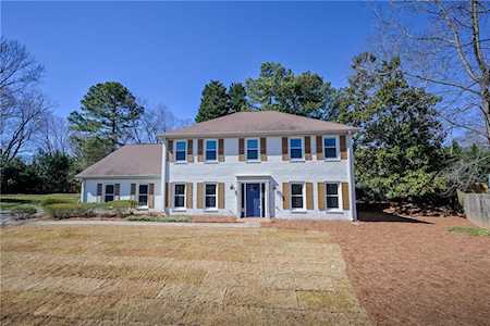 1613 Nuthatch Ct Marietta, GA 30062