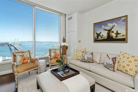 425 1st Street #2801 San Francisco, CA 94105