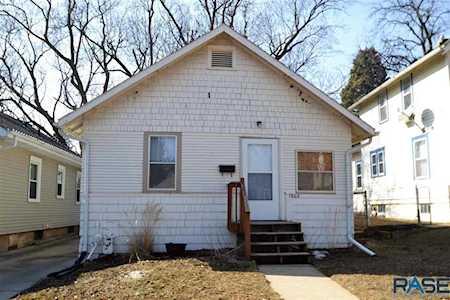 1905 S Duluth Ave Sioux Falls, SD 57105