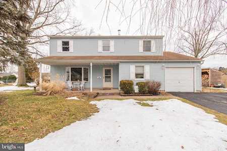 531 Spencer Ln Warminster, PA 18974