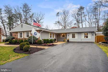 6906 Sprouse Ct Springfield, VA 22153