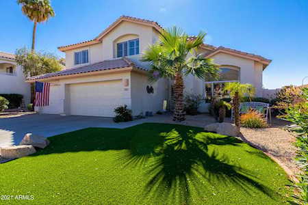 1315 E Thistle Landing Drive Phoenix, AZ 85048