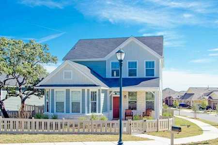 5136 Hellman DR Kyle, TX 78640
