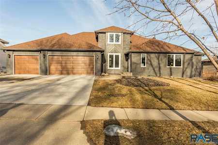 4912 S Pennbrook Ave Sioux Falls, SD 57108