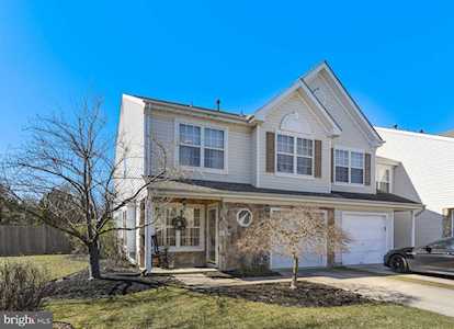 105 Buckingham Way Mount Laurel, NJ 08054
