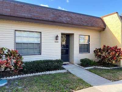 13976 Oakwood Ln #B Seminole, FL 33776