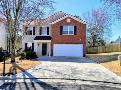 606 Red Oak Ct Canton, GA 30114
