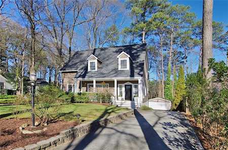 2325 Pine Grove Dr NW Atlanta, GA 30318