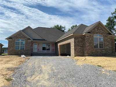1610 Champions Pointe Parkway Henryville, IN 47126