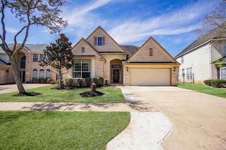 14334 Tasmania Ct Sugar Land, TX 77498