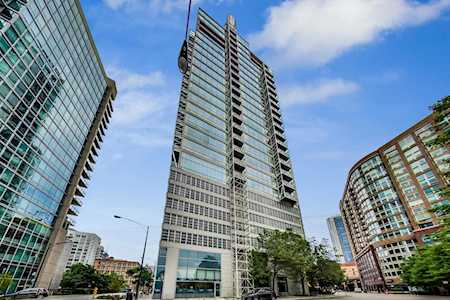 653 N Kingsbury St #2106 Chicago, IL 60654