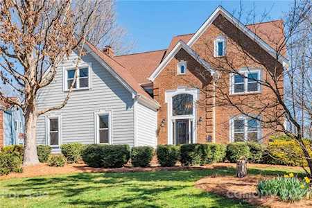 10413 Breamore Dr Charlotte, NC 28270