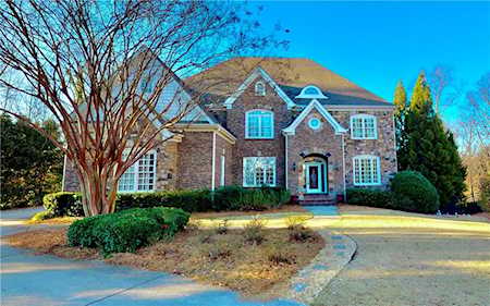 5240 Forest Ridge Circle Atlanta, GA 30342