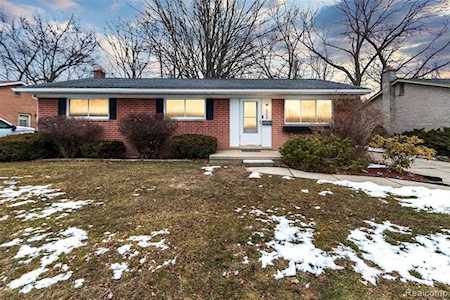 36020 Florane St Westland, MI 48186