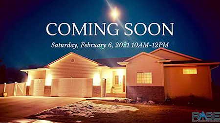 916 Woodmont Ave Harrisburg, SD 57032