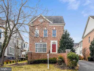 1566 Great Falls St Mclean, VA 22101